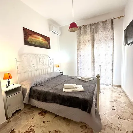 Il Rifugio Storico In Piazza *