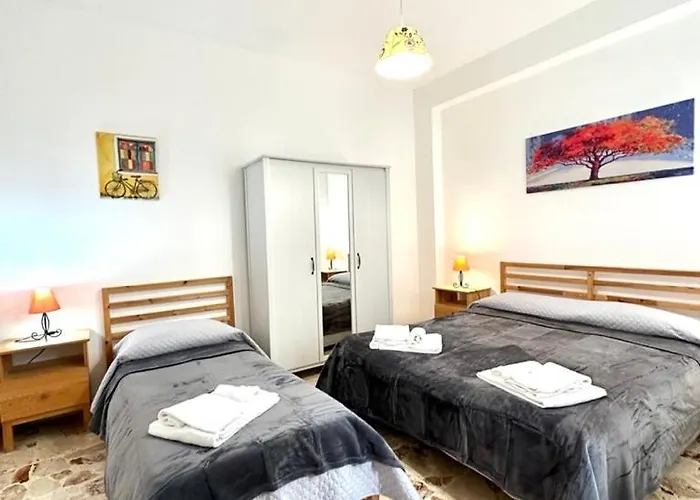 Il Rifugio Storico In Piazza * אוגוסטה