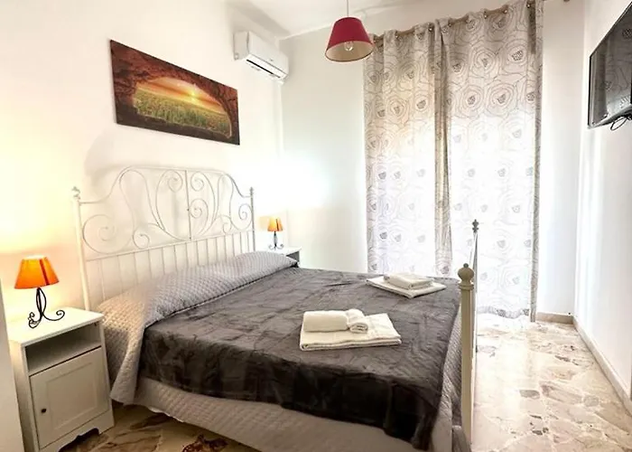 Il Rifugio Storico In Piazza *